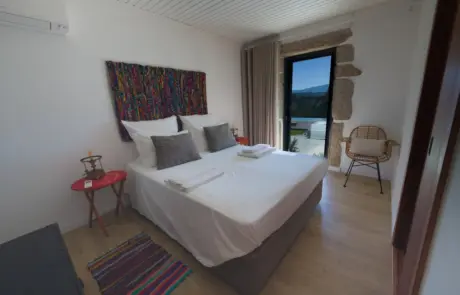 Quarto casal Casa das Pinhas | Pinheiro Grande